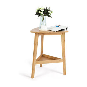 <span class=keywords><strong>Mesa</strong></span> Auxiliar de Sofá Multifuncional de Dos Niveles Triangular con Estante de Almacenamiento de Bambú - Product Image 1