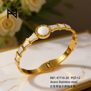 Bracciale in Acciaio Inossidabile con Diamanti, Gioiello Placcato Oro - Product Image 3