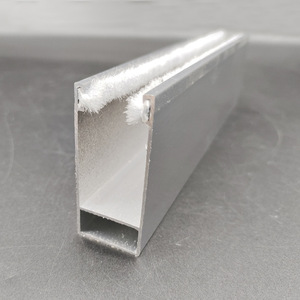 Perfil de aluminio con ranura bloqueadora de luz 22x50mm blanco plateado rectangular, accesorio para riel de cortina para estores enrollables - Product Image 1
