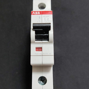 Disjoncteur miniature Abb S201 C6 6Ka 230V Courbe C 1P Monopolaire - Product Image 2