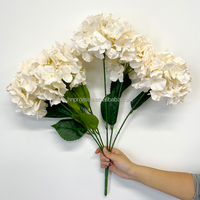 Vente en gros de fleurs de lotus artificielles en soie blanche à tige unique pour la décoration intérieure, décoration de mariage prometteuse pour l'obtention du diplôme de Noël