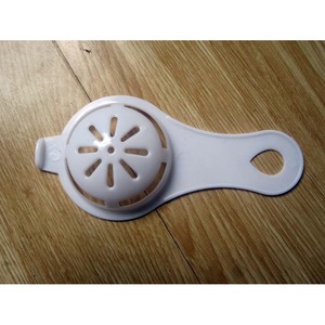 Egg Dividers Plastic Pure White Convenient Egg Separators For Baking DIY Tools - Product Image 4