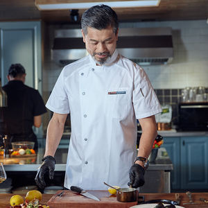 Su misura High-End estivo a maniche corte <span class=keywords><strong>da</strong></span> <span class=keywords><strong>lavoro</strong></span> <span class=keywords><strong>da</strong></span> Chef in cucina traspirante uniforme <span class=keywords><strong>da</strong></span> cucina per l'applicazione di ristoranti <span class=keywords><strong>Bar</strong></span> Hotel - Product Image 3