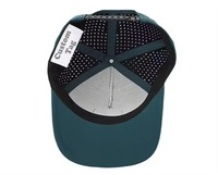 Gorra de Béisbol de Mezclilla Personalizada de 5 Paneles con Parche de Goma, Corte Láser Perforado, Impermeable, 100% Poliéster, Secado Rápido, Unisex, Deportiva, para Golf