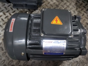 ปั๊มไฮดรอลิกแบบลูกสูบ 3 เฟส รุ่นใหม่ C03-43B0 C01/C03/C02/C05/C7B-43B0 0.5 แรงม้า สูงสุด 100 บาร์ ผลิตที่ฝูเจี้ยน ประเทศจีน - Product Image 3