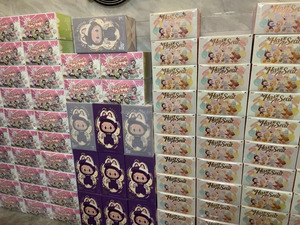 ตุ๊กตา POPMart Labubu รุ่น V2 ของแท้ 100% กล่องสุ่ม ตุ๊กตาขนนุ่ม รุ่น Macaron  ตุ๊กตาสัตว์ประหลาดสุดน่าตื่นเต้น Labubu Have a Seat กล่องสุ่ม - Product Image 5