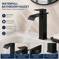 Keran Wastafel Air Terjun Persegi Modern dari Baja Tahan Karat Chrome dengan Pegangan Tunggal, Pemasangan di Dek Satu Lubang, Inti Katup Keramik Terukur.