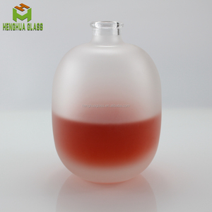 Bouteille en verre givrée sphérique personnalisée de 500 ml pour 50 cl de vodka, liqueur, <span class=keywords><strong>gin</strong></span>, huile d'olive, whisky, bouteilles en verre avec bouchon en forme de <span class=keywords><strong>champignon</strong></span> - Product Image 4