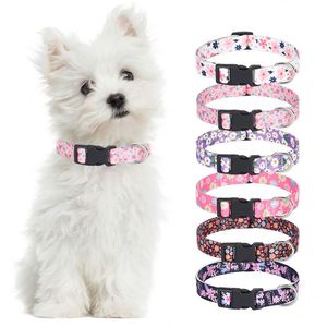 ปลอกคอสุนัขแบบปรับได้ พิมพ์ลายดอกไม้สีชมพูหลากสี น่ารัก สำหรับสุนัขขนาด XS เล็ก กลาง ใหญ่ 6 สี ขายส่ง จัดส่งเร็ว - Product Image 1