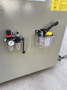 Machine de Combinaison d'Angles en Aluminium <span class=keywords><strong>PVC</strong></span> UPVC à Haute Vitesse Machine de Fabrication de Fenêtres et de Portes Avancée Machine de Jonction de Haute Technologie - Product Image 5