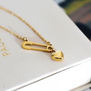 Collier pendentif cœur en acier inoxydable plaqué or 18 carats PVD, nouveau design 2025, vente en gros pour femmes - Product Image 5