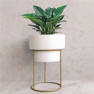 <span class=keywords><strong>Vaso</strong></span> in <span class=keywords><strong>Ceramica</strong></span> Nordico per <span class=keywords><strong>Piante</strong></span> <span class=keywords><strong>Grasse</strong></span>, Piccolo, Nero Opaco con Finitura Smaltata, per Casa e Giardino - Product Image 4