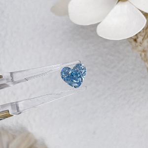 เพชรรูปหัวใจสีน้ำเงินเข้มข้นพิเศษ น้ำหนัก 1.8 กะรัต 2 กะรัต 2.5 กะรัต รับรองโดย IGI - Product Image 3