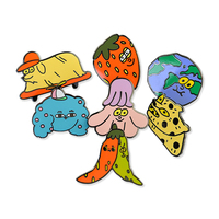 En gros, épingles de col et badges de revers en émail souple et dur, à double chaîne, thème Art Anime, avec chaîne, personnalisables