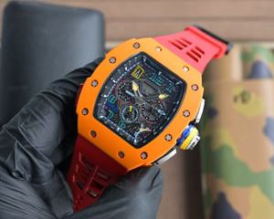 Reloj Naranja de Fibra de Carbono con Movimiento Automático a Prueba de Agua - Product Image 3