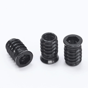 Insert hexagonal en acier au carbone avec placage zinc noir, écrou à insertion fileté M6 pour meubles en bois - Product Image 1