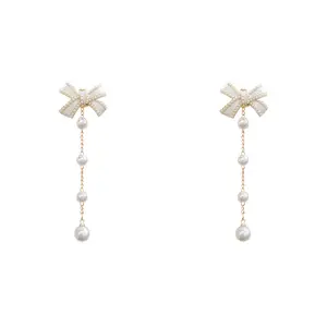 Boucles d'oreilles géométriques irrégulières en acrylique, blanc, Transparent, 1 pièce, pour femmes, bijoux en forme d'élément en perle de Zircon, cadeaux pour filles