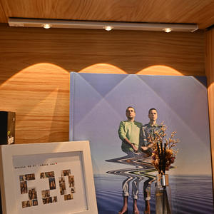 Luces de armario con sensor de barrido manual inalámbrico, con pegatina adhesiva de 3M en la parte posterior, luz de armario de inducción - Product Image 4