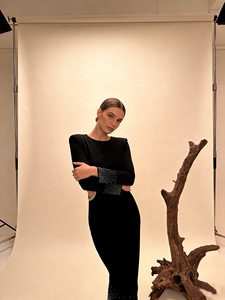 Novità 2026: Abito Aderente Nero a Maniche Lunghe <span class=keywords><strong>con</strong></span> Strass e <span class=keywords><strong>Spacco</strong></span> Laterale (Lunghezza Media) - Product Image 3