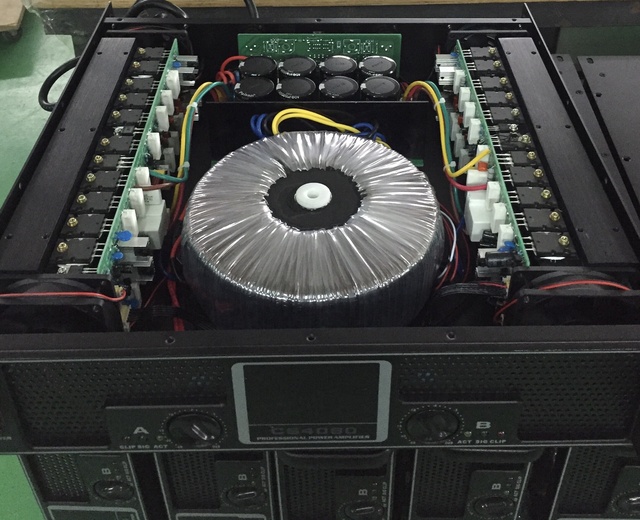 Professional Stage Power Amplifier 2x500w @8ohms