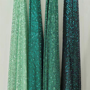 Tela de Tul Bordado con Lentejuelas para Vestidos, Color Gris Plateado, con Lentejuelas Turquesa - Product Image 1