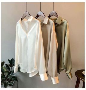 Blusa de satén para mujer, de manga larga, transpirable, holgada, con botones, diseño exclusivo, cuello en V, estilo vintage con solapa frontal - Product Image 4