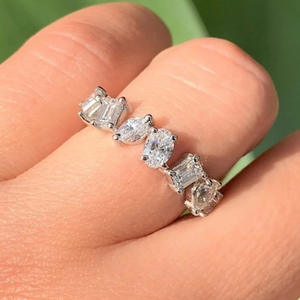 Conjunto de Joyas de Diamantes Q294 con Corte Esmeralda y Engaste de Garras, Joyería Fina Clásica para Compromiso de Mujer - Product Image 4