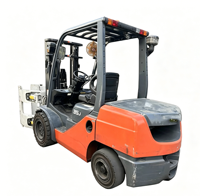 Chariot élévateur japonais d'occasion de 3 tonnes, hauteur de levage 4,5 mètres, déplacement latéral, dernier modèle fabriqué au Japon, moteur diesel, pneus pleins, deux étages