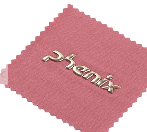 Écussons en TPU souple personnalisés avec logo en relief, placage or, pressage à haute fréquence, pour chapeaux, sacs, uniformes - Product Image 1