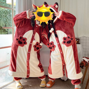 Pigiama Invernale Caldo in Velluto Spesso con Design di Volpe Carina per Ragazze - Product Image 5
