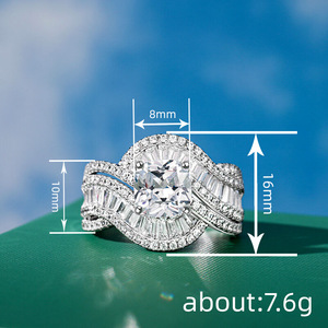 Anello Geometrico Quadrato per Donne, Stile Minimalista di Lusso, Gioiello da Dito per Fidanzamento, Uso Quotidiano, Regalo per Feste - Product Image 4