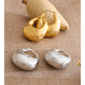 Boucles d'oreilles pendantes JINYOU 5230 en acier inoxydable brossé, plaquées or, en forme <span class=keywords><strong>de</strong></span> cadenas - Product Image 3