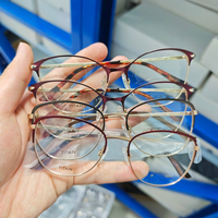Oferta Promocional: Monturas Ópticas de Titanio para Mujer, Aro Completo, Ligeras, Diseños Italianos de Alta Gama, Estilos Variados, Gafas Modernas