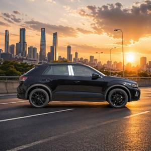 Pedido al por mayor: Volkswagen <span class=keywords><strong>T</strong></span>-<span class=keywords><strong>ROC</strong></span> Edición Shiguang 2026, SUV compacto 1.5T automático, volante a la izquierda, cámara trasera, sensor de aparcamiento, <span class=keywords><strong>precio</strong></span> mayorista OEM - Product Image 2