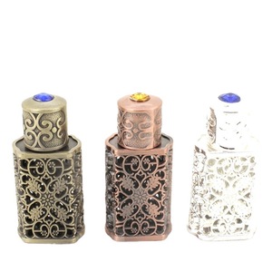 Vendita calda vetro profumato ispirato all'antico 3ml essenza Attar Oud bottiglia di olio con bastone di vetro decorazioni per la casa ornamenti - Product Image 4