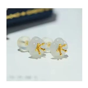 Boucles d'oreilles clous en or pur 18 carats Xinfly, motif fleur de jade blanc, cadeau unisexe pour anniversaire, pour femme - Product Image 1