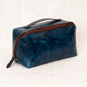 Neceser de Cuero Genuino Personalizado con Doble Cremallera, Kit de Viaje Impermeable para Hombres, Estuche para Cosméticos y Artículos de Aseo LYG-0124 - Product Image 1