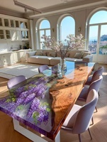 Ensemble de table à manger en résine époxy transparente moderne personnalisable avec plateau en bois massif et pieds en métal 4 places pour hôtels