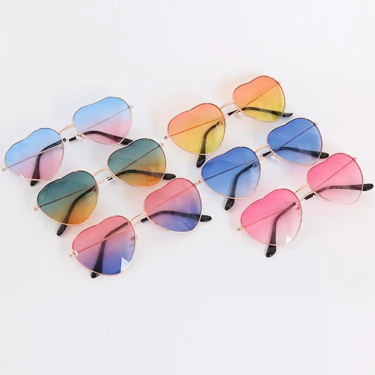 2022 New Fashion Retro Rainbow Color Marine Lens Heart-shaped Sunglasses For Women
