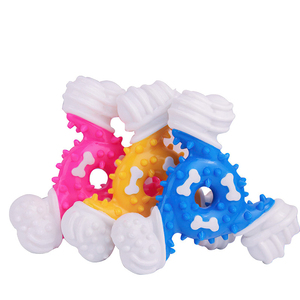 Jouet à mâcher pour chien en caoutchouc écologique classique Evernew Creative New, design Clover <span class=keywords><strong>Dart</strong></span>, pour le divertissement des animaux de compagnie - Product Image 4
