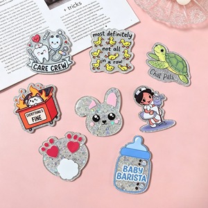Nuevos accesorios médicos de personajes de dibujos animados, bonitos y transfronterizos, los más vendidos, hechos de acrílico, objetos adorables, accesorios de pegatinas DIY - Product Image 4