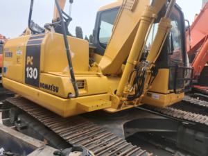Excavadora Komatsu PC130 de 13 toneladas en buen estado, usada en Japón con componentes básicos para una Venta barata - Product Image 5