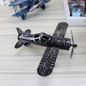 Nouveau modèle d'<span class=keywords><strong>avion</strong></span> en fer fait main <span class=keywords><strong>vintage</strong></span> 2026, <span class=keywords><strong>décoration</strong></span> créative pour la maison, ornement d'<span class=keywords><strong>avion</strong></span> en métal tendance, artisanat d'art décoratif - Product Image 4