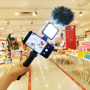 Kit de vlogging vidéo pour <span class=keywords><strong>smartphone</strong></span>, mini lumière vidéo LED, microphone, trépied, support de téléphone, pliable, portable, enregistrement d'interviews, <span class=keywords><strong>YouTube</strong></span> - Product Image 3