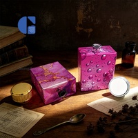 Flacon de parfum vide en verre carré rose et violet de luxe GC 100 ml pour homme avec bouchon métallique torsadé texturé personnalisé