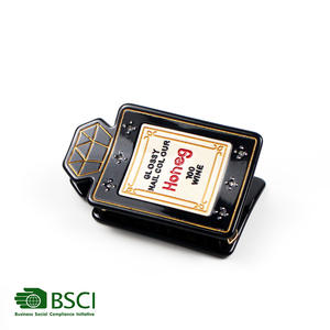 YIYI con letras cuadrado perfume garra clip accesorios para el cabello negro rhinestone acetato garra clip para mujeres personalizado al por mayor - Product Image 1