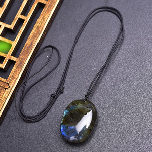 <strong>Wholesale</strong> Natural <strong>Crystal</strong> Labradorite <strong>Raw</strong> Stone Pendant Blue Moonstone Hand-woven Pendant Necklace - Product Image 4