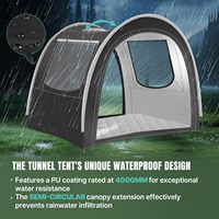 Tente de camping spacieuse OEM avec plafond haut et fenêtres de ventilation pour un abri extérieur confortable