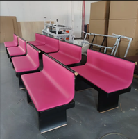 Canapé élégant de style moderne, chaises et table en pierre frittée, cadre en métal et cuir sur mesure, vente en gros pour restaurant