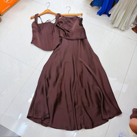 SS2475 Nouvelle arrivée, robe longue en dentelle unie sans manches pour femmes, ensemble de robe plissée élégante, mode estivale, ensemble deux pièces